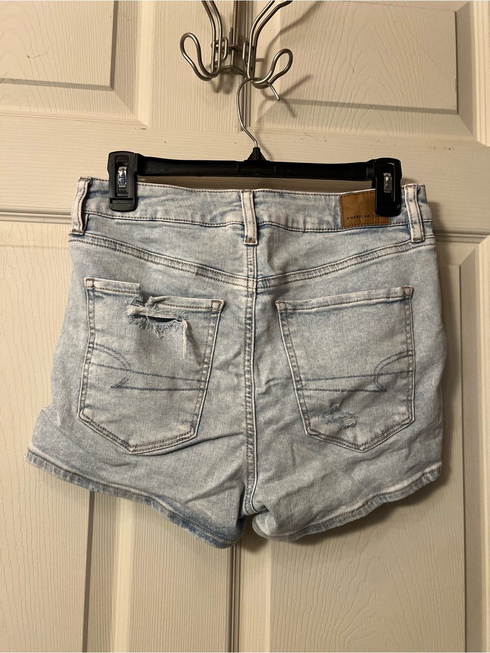 AE Next Level High Waisted V Rise Ripped Denim Short Short - Picture 2 of 3